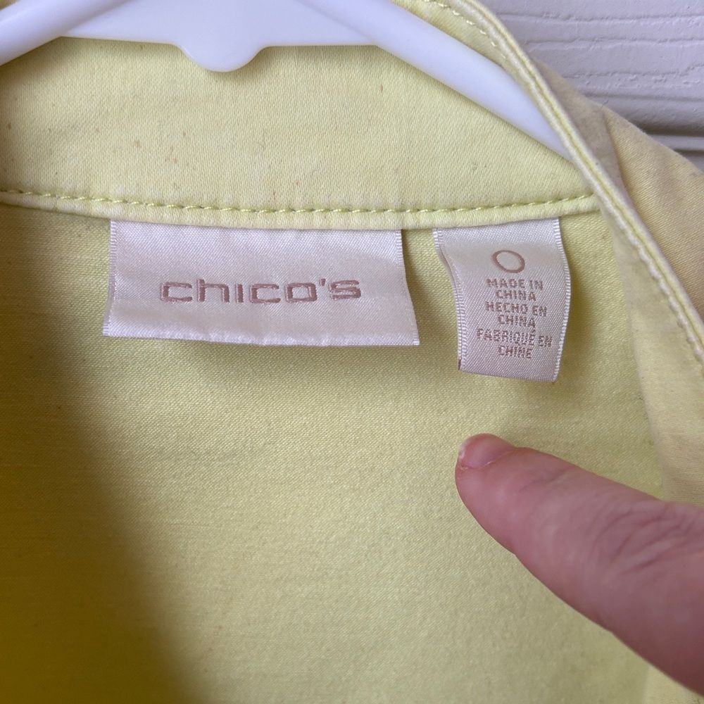 Chico's Light lemon neon Yellow stretchy Jean Jacket women’s size 8 GUC spring - Picture 5 of 9